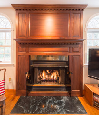 Traditional architectural mantel surround